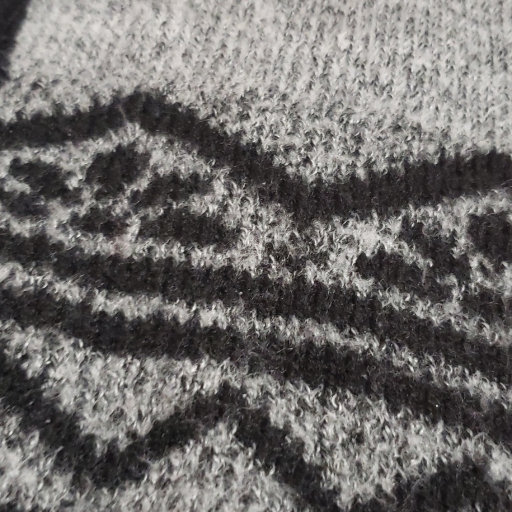Poncho - Picture 3 of 5